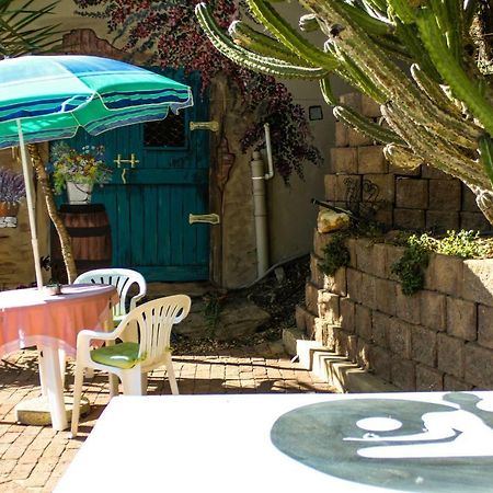 John-Lou'S One-Bedroom Apartment Windhoek Exterior photo