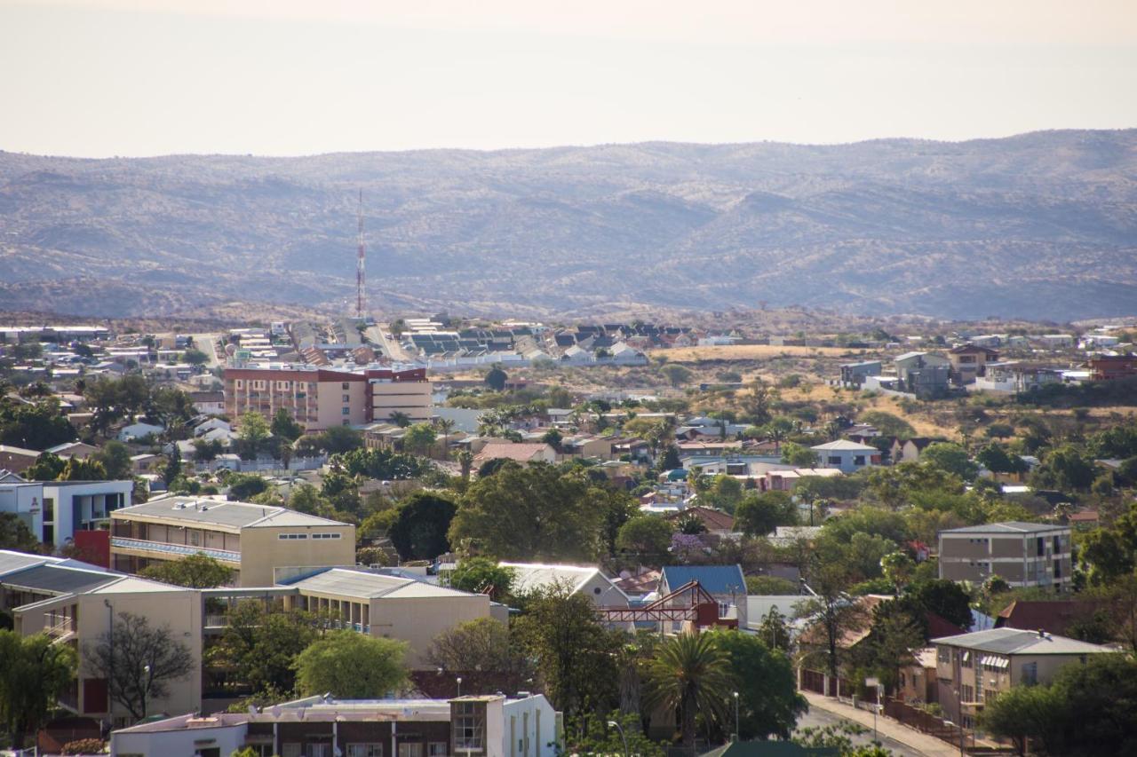 John-Lou'S One-Bedroom Apartment Windhoek Exterior photo